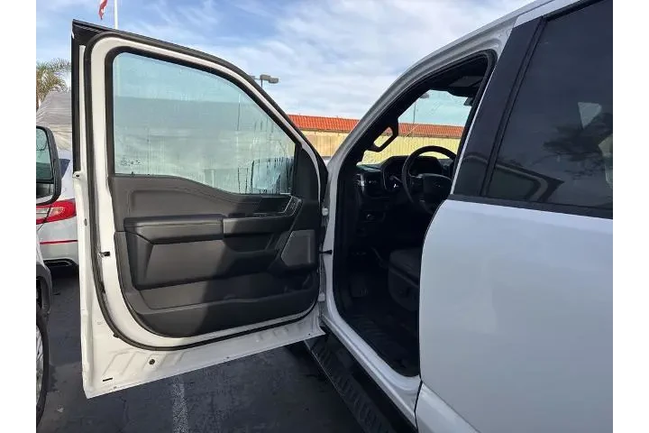 $38094 : Ford F-150 2023 4x4 XL 4dr S image 4