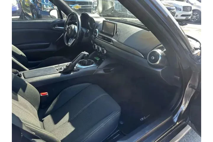 $13995 : 2018 124 SPIDER image 2