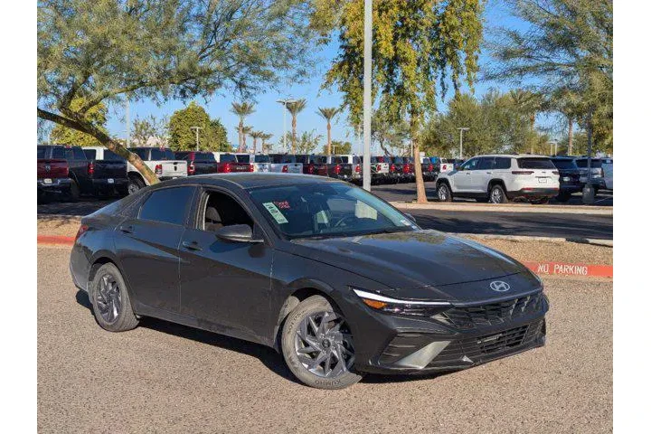 $19990 : Hyundai ELANTRA 2024 SEL 4dr image 2