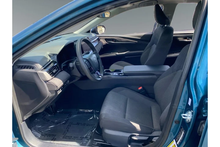 $32511 : Toyota Camry 2025 image 9