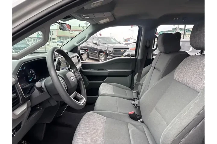 $39988 : Ford F-150 2023 4x4 XL 4dr S image 8