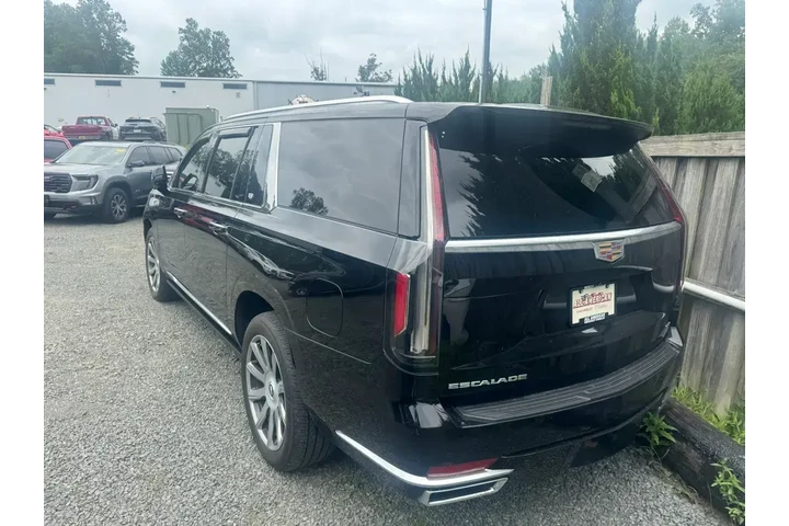 $68999 : Cadillac Escalade ESV 2022 4 image 5