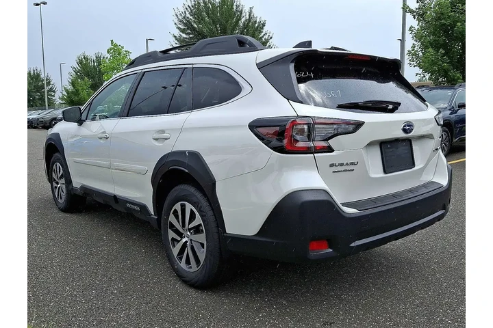 $31495 : Subaru Outback 2025 AWD Prem image 3