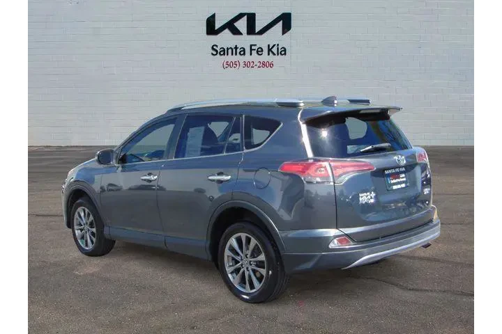 $22990 : Toyota RAV4 2018 AWD Limited image 9