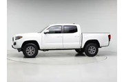 $25998 : Toyota Tacoma 2020 4x2 SR 4d thumbnail