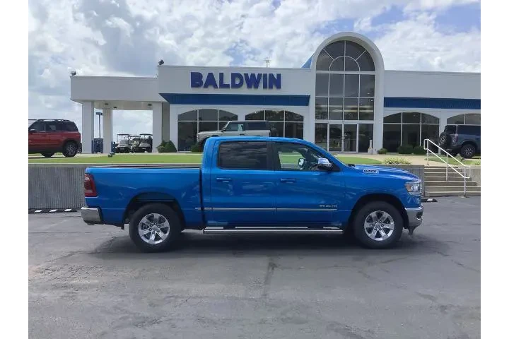 $39950 : Ram 1500 2024 4x2 Laramie 4d image 8