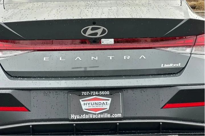 $23277 : Hyundai ELANTRA 2025 Limited image 9
