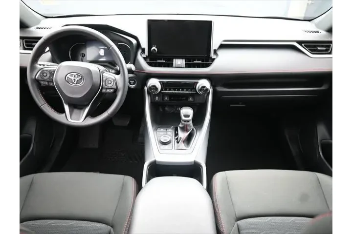 $39990 : Toyota RAV4 Plug-in Hybrid 2 image 4