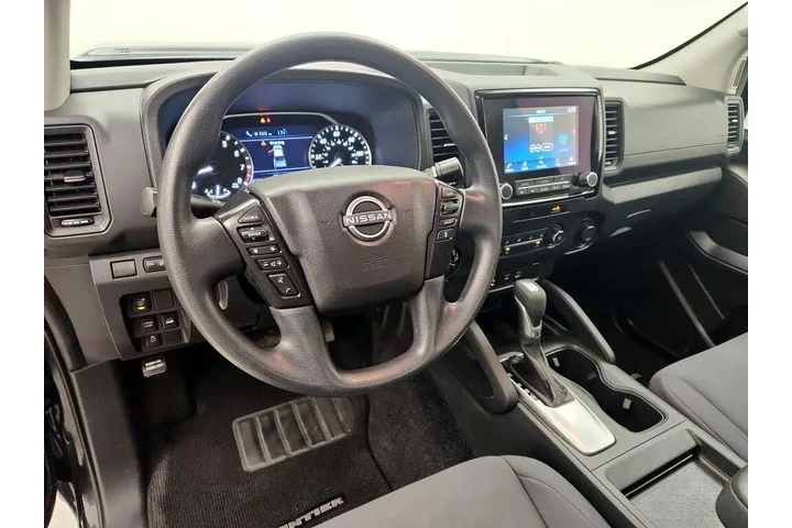 $24998 : Nissan Frontier 2023 4x4 S 4 image 9