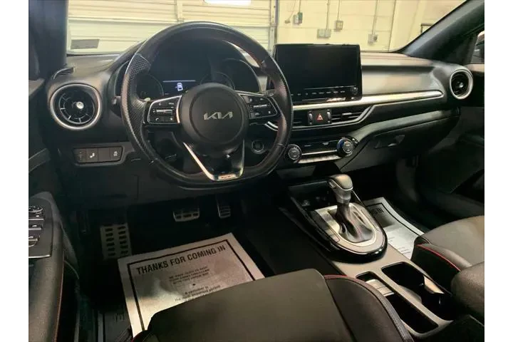 $23489 : Kia Forte 2023 GT 4dr Sedan image 4