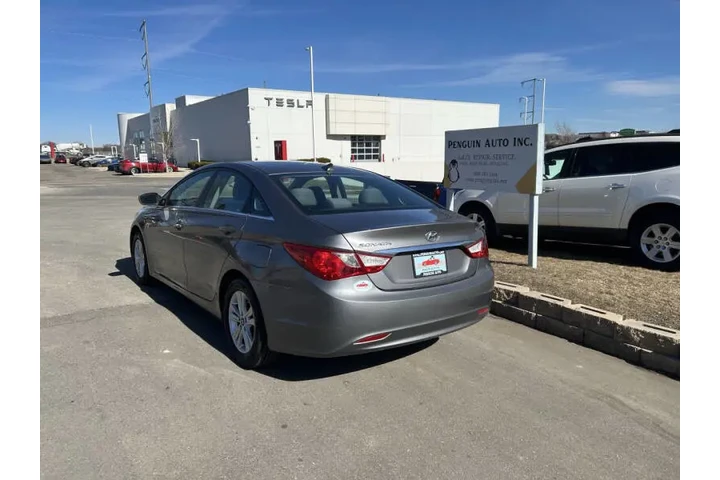 $5990 : 2012 Sonata GLS image 4