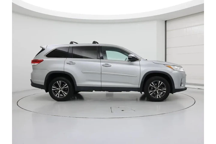 $24998 : Toyota Highlander 2019 LE 4d image 7