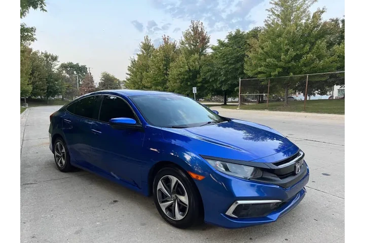 $13997 : 2019 Civic LX image 2