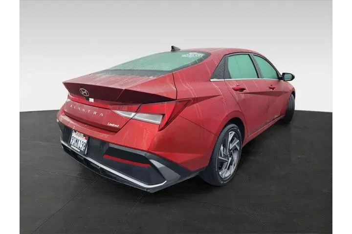 $24094 : Hyundai ELANTRA 2025 Limited image 4