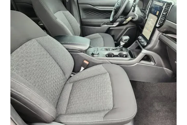 $39627 : Ford Ranger 2024 4x4 XLT 4dr image 9