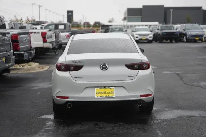 $20968 : Mazda Mazda3 Sedan 2024 2.5 image 7