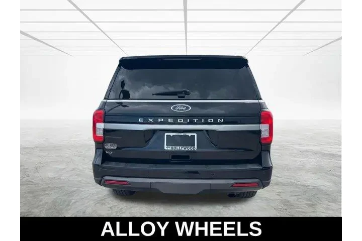 $38441 : Ford Expedition 2024 4x4 XLT image 6