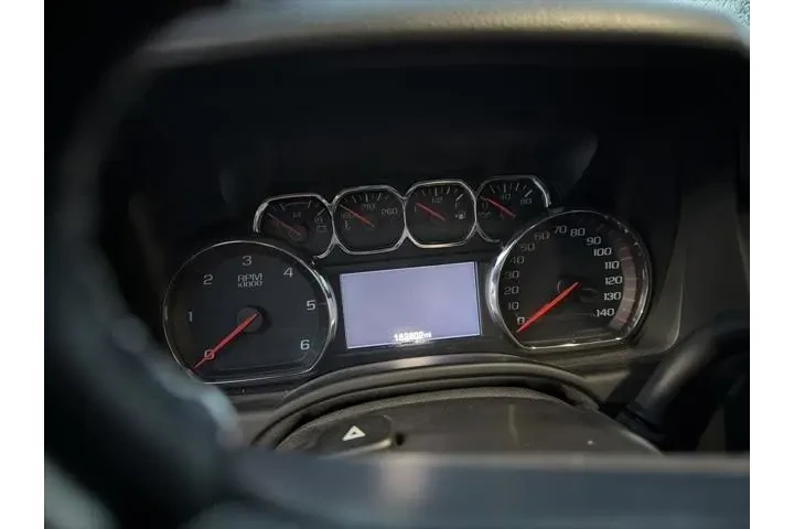 $14990 : GMC Yukon XL 2016 4x4 SLT 4d image 10