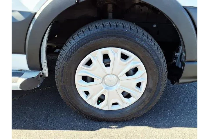 $34735 : Ford Transit 2024 250 3dr LW image 9