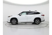 $37998 : Toyota Highlander 2023 XLE 4 thumbnail