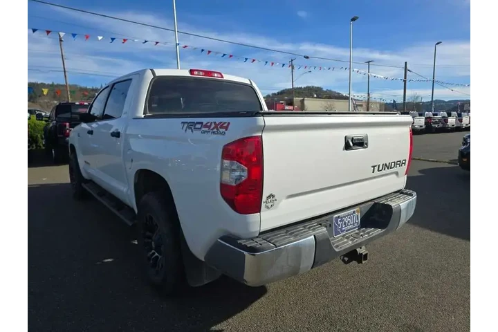 $29990 : Toyota Tundra 2015 4x4 SR5 4 image 3