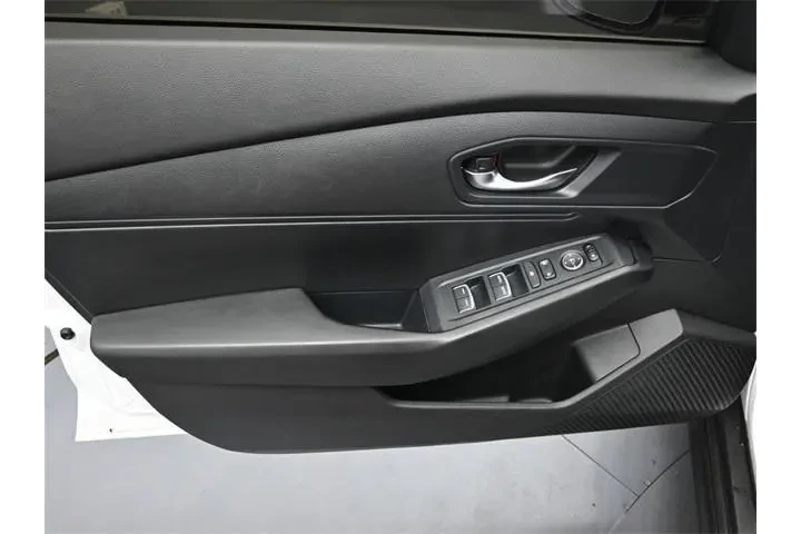 $23356 : Honda Accord 2023 LX 4dr Sed image 5