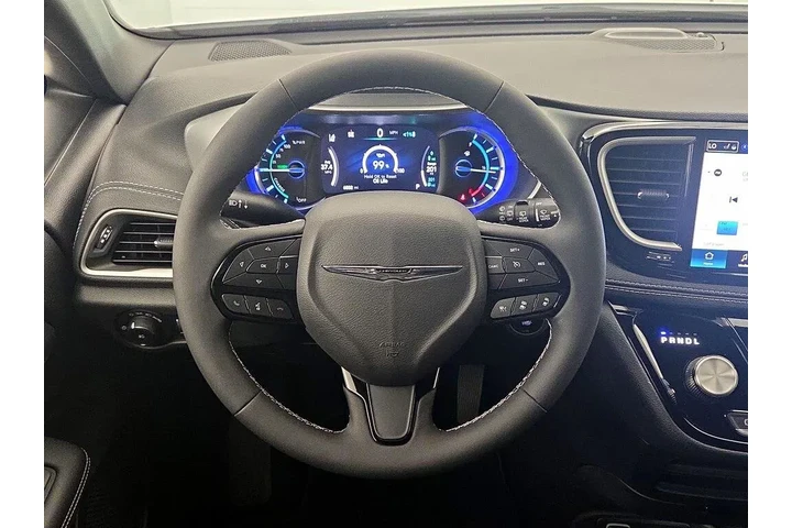 $34998 : Chrysler Pacifica Plug-In Hy image 10