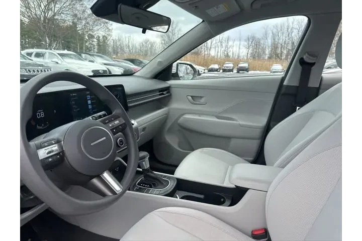 $23904 : Hyundai KONA 2025 AWD SE 4dr image 3