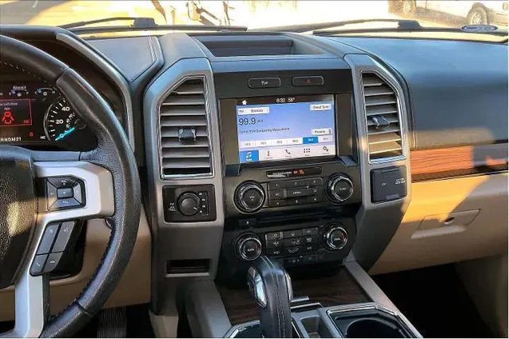 $25686 : Ford F-150 2016 4x4 Lariat 4 image 6