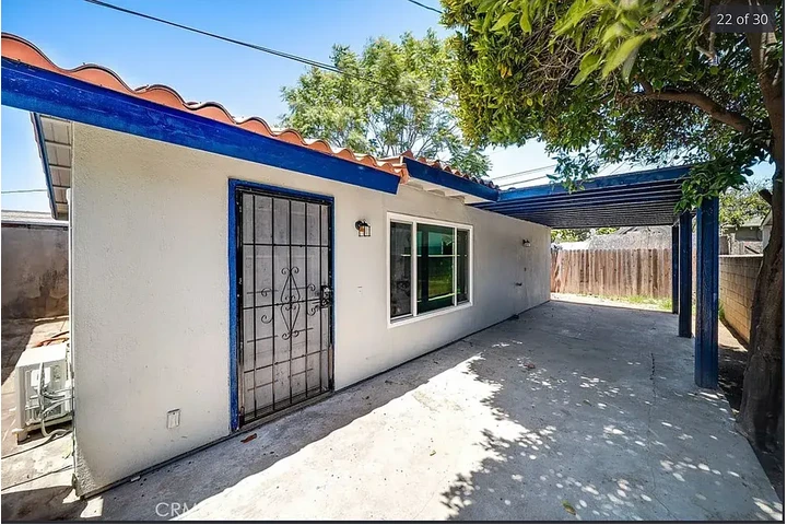 $1275 : Santa Ana Available 3 & 1 image 10