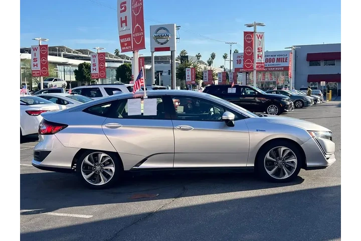 $18998 : Honda Clarity Plug-In Hybrid image 6