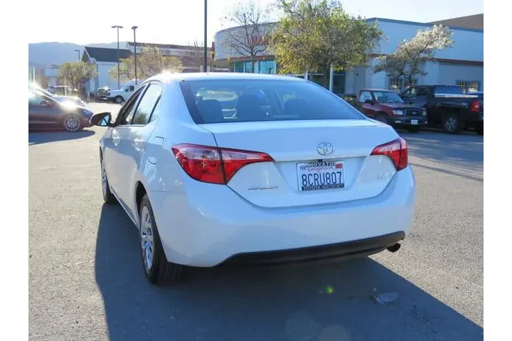 $15599 : 2018 Corolla LE image 2