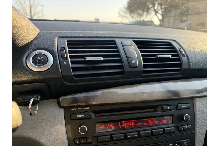 $8490 : 2009 BMW 128i image 6