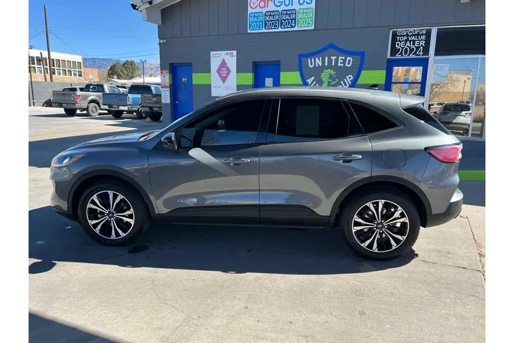2021 Escape SE AWD image 8
