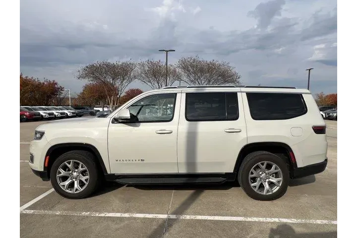 $35999 : Jeep Wagoneer 2022 4x4 Serie image 3