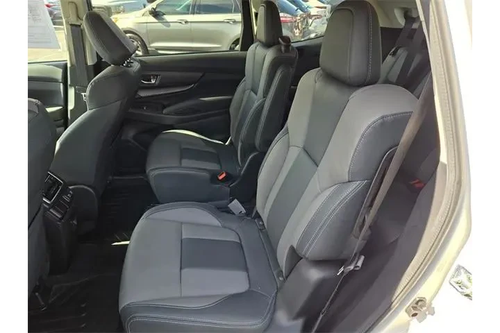 $31988 : Subaru Ascent 2022 AWD Onyx image 6
