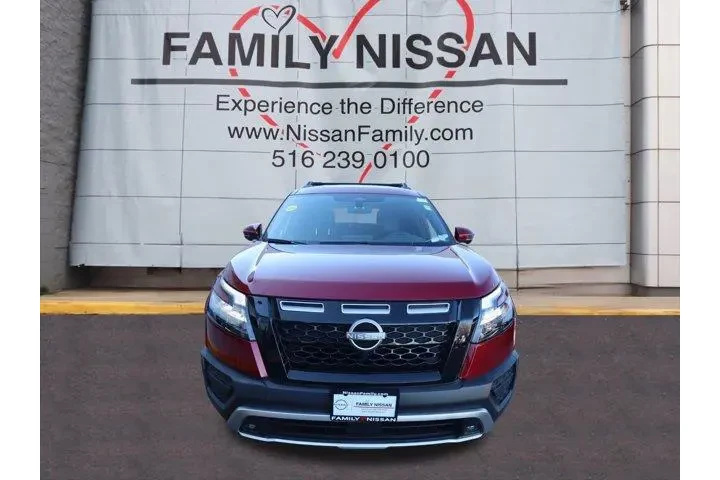 $32746 : Nissan Pathfinder 2024 AWD R image 2