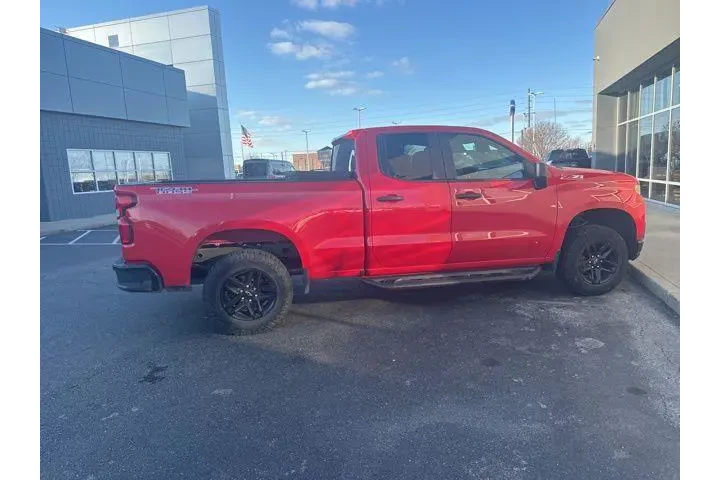 $31995 : Chevrolet Silverado 1500 202 image 3