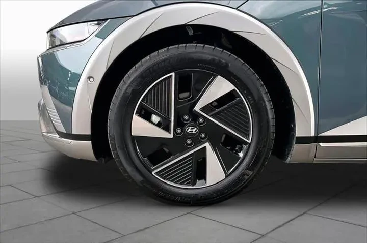 $39223 : Hyundai IONIQ 5 2025 Limited image 10