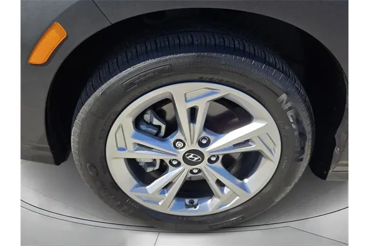 $19362 : Hyundai KONA 2023 AWD SEL 4d image 9