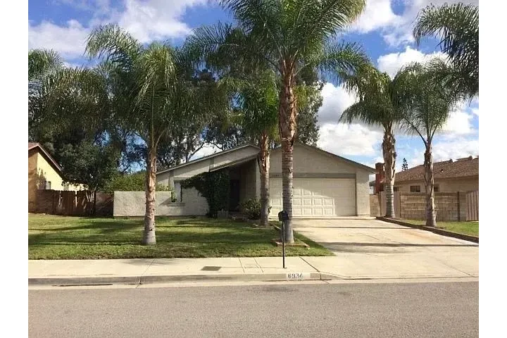 $1250 : La Sierra Acres Rental image 1