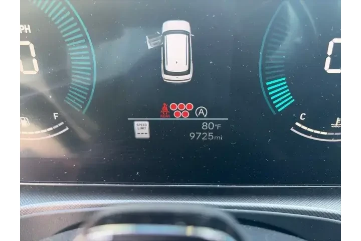 $30990 : Hyundai SANTA FE 2024 SEL 4d image 1