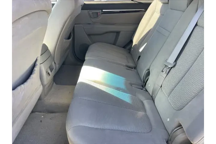 $3897 : Hyundai SANTA FE 2007 GLS 4d image 5