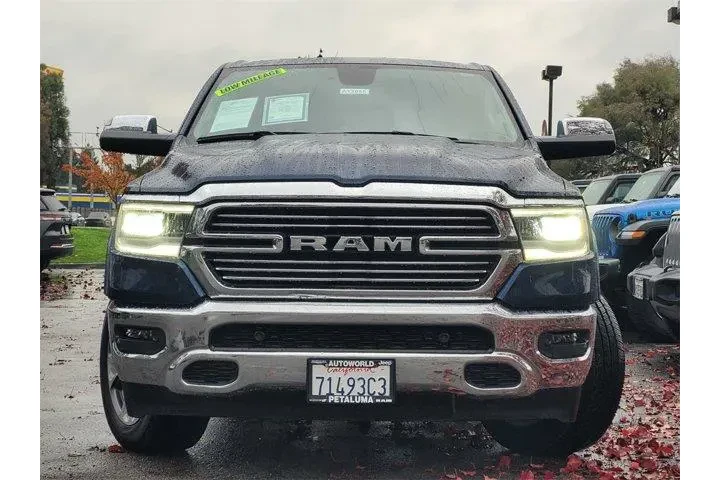 $39688 : Ram 1500 2020 4x4 Laramie 4d image 2