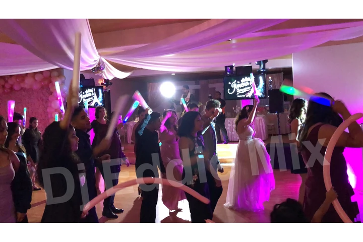 ENTRETENIMIENTO PARA EVENTO DJ image 4