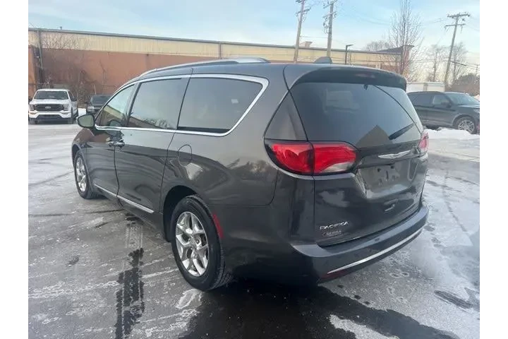 $21325 : Chrysler Pacifica 2019 Limit image 7