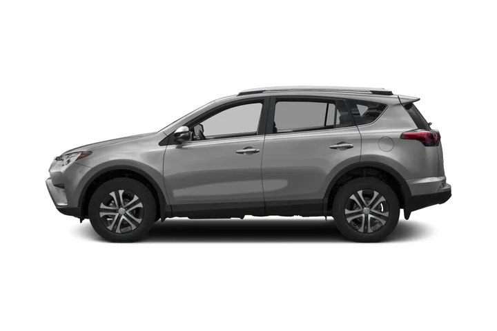2016 RAV4 LE image 3