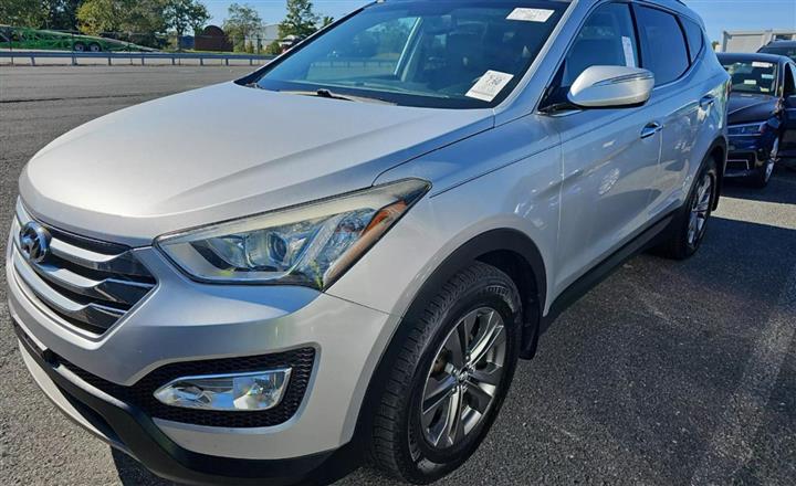 $13000 : 2015 HYUNDAI SANTA FE SPORT image 2