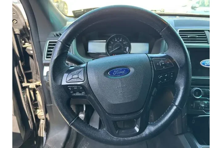 $14018 : Ford Explorer 2017 XLT 4dr S image 9