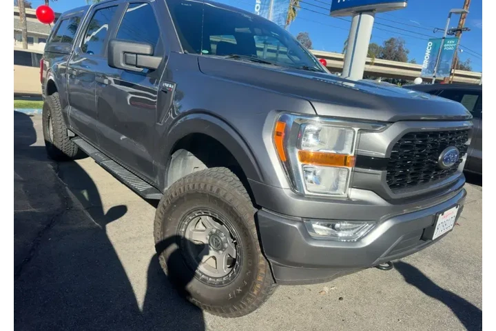 $31709 : Ford F-150 2021 4x4 XL 4dr S image 3